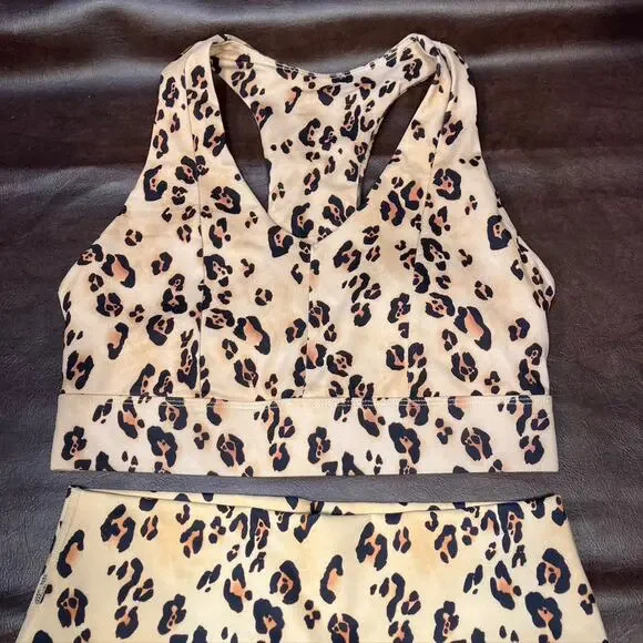 Fabletics Pump Two Piece Set Desert Leopard Womens Small New Active Athleisure - Picture 6 of 16